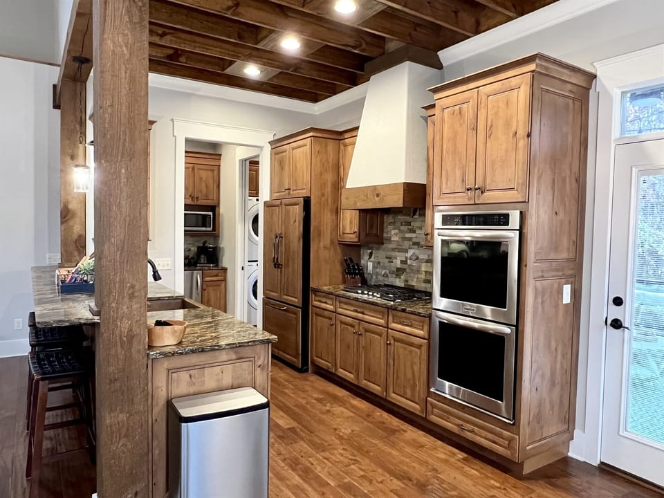 The kitchen is fully equipped including the double ovens and the gas cooktop!  