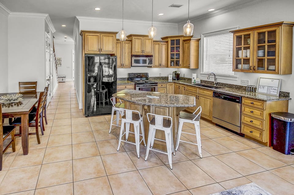 House, Multiple Beds, Balcony, Garden View | Private kitchen | Fridge, microwave, oven, stovetop