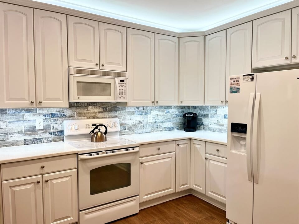 Gorgeous updated kitchen