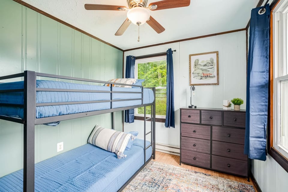 Bedroom 2 -  Twin Bunk Bed