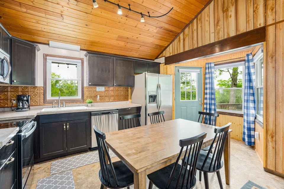 Plenty of prep space for all your cooking needs.
