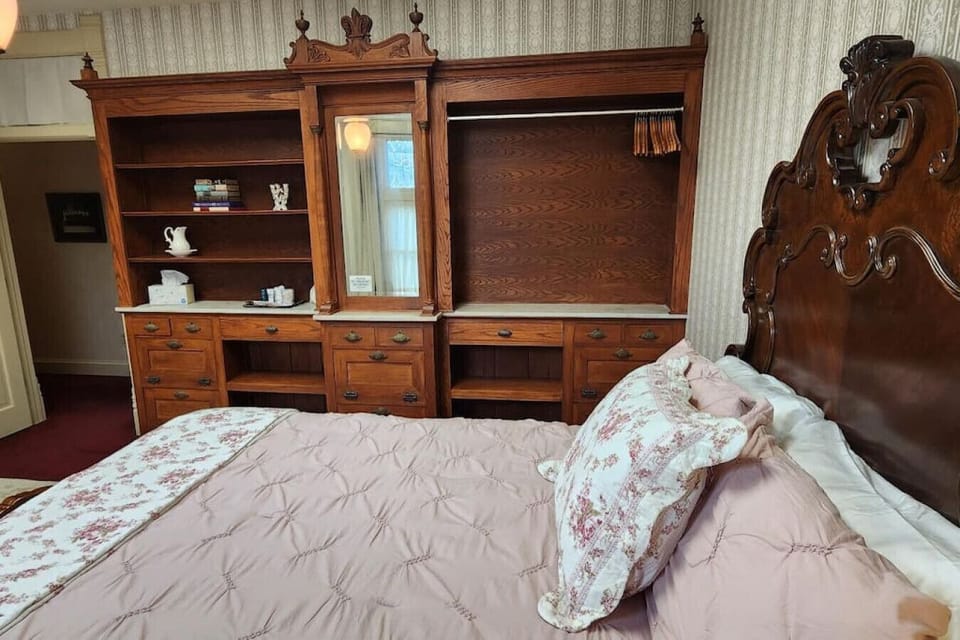 Bedroom 1 with king bed