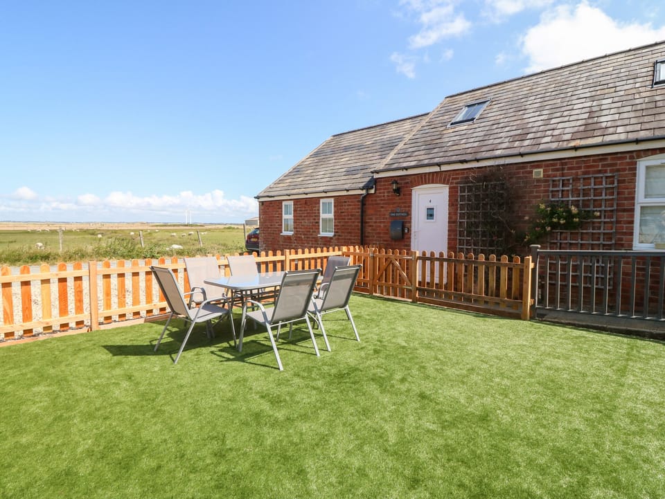 Cottage | Front of property