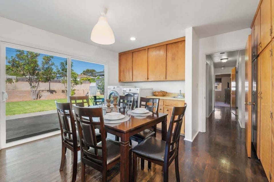 A great place for dinner in the living room