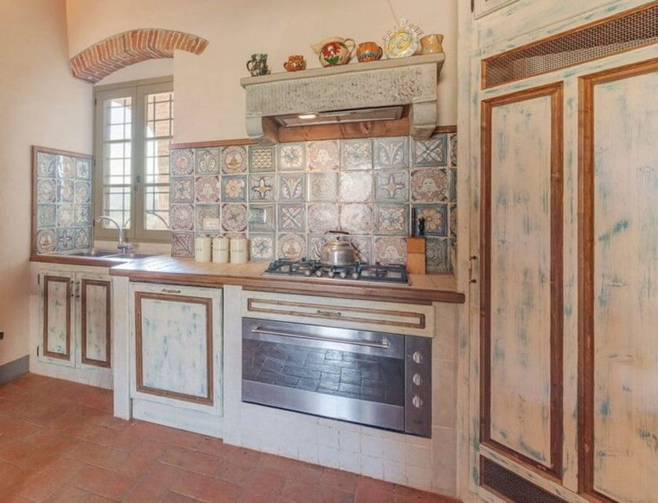 Amenities, Autumn, Kitchen, Room Detail, Spring, Summer