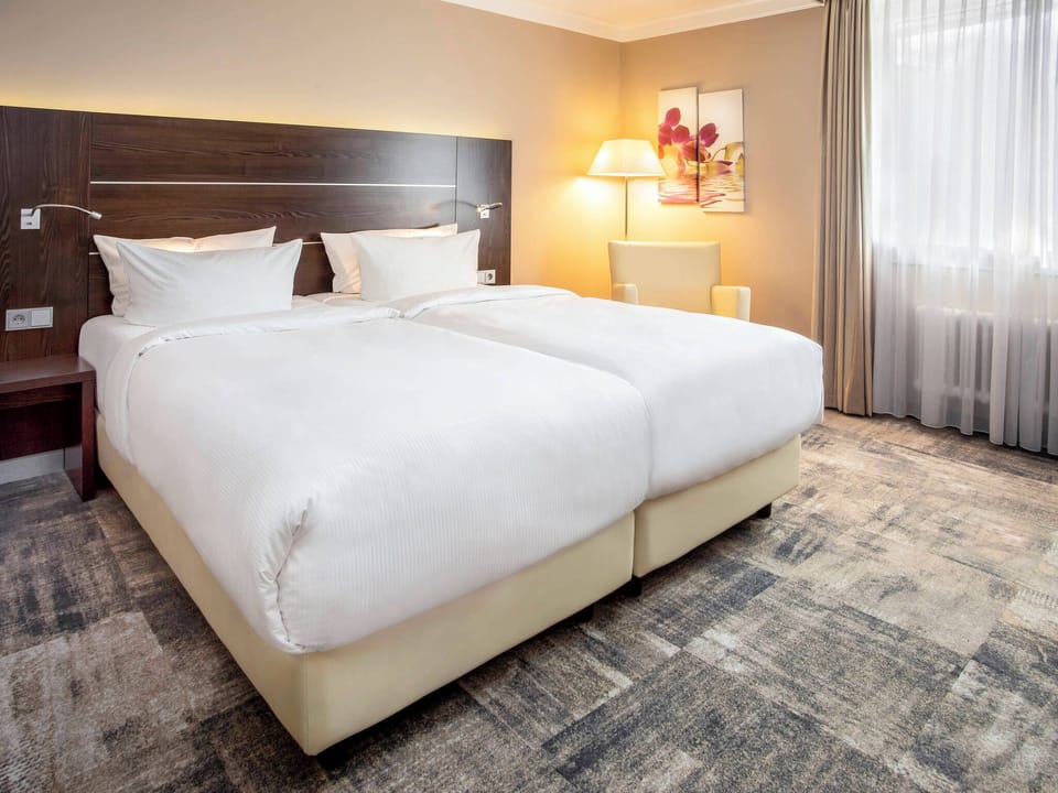 Superior Room, 1 Double Bed | Egyptian cotton sheets, premium bedding, desk, laptop workspace
