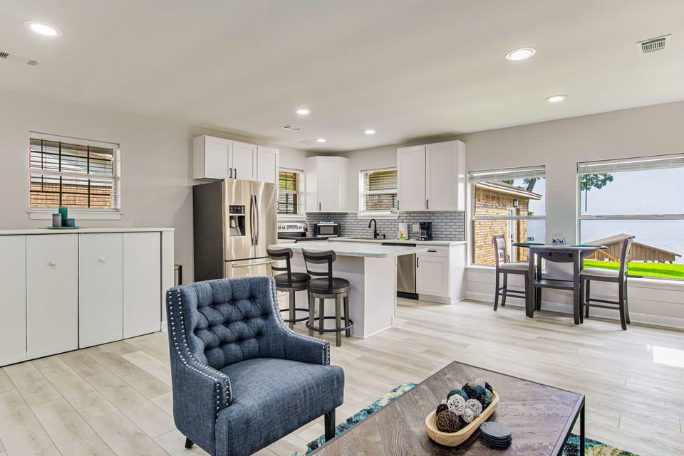 Bay views in living room at Gulf Breeze waterfront house near Pensacola