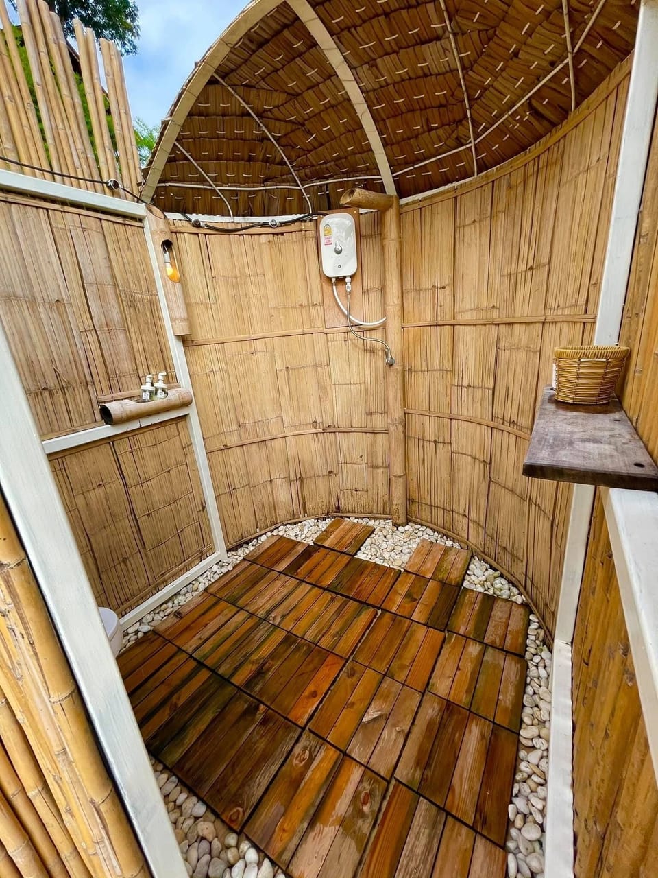 Tree House | Bathroom | Bathtub, deep soaking tub, hair dryer, bathrobes