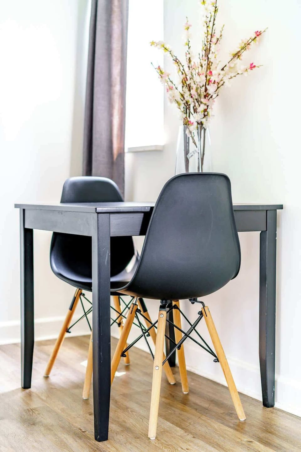 Embrace the Epitome of Office Vibes in the Vicinity of Short North, Columbus, Ohio.
Short stay Columbus Ohio
