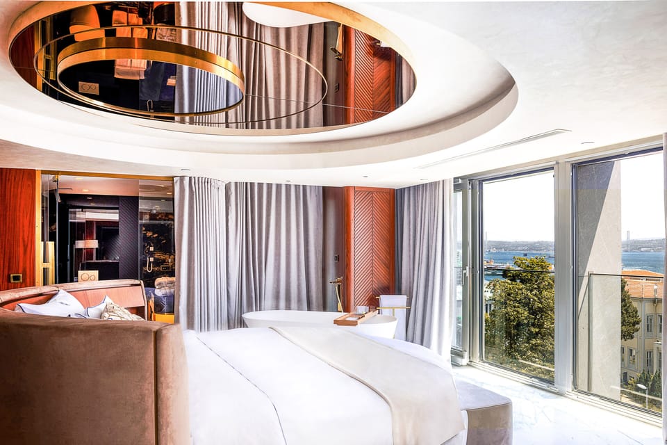 The Maestro Penthouse | Egyptian cotton sheets, premium bedding, down comforters, pillowtop beds