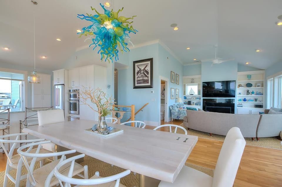 Dining Area showing Living Room
GW 5.22.24