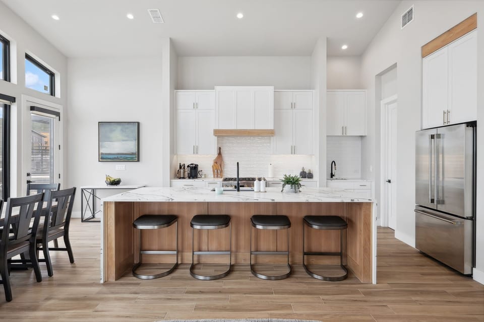 Fully Stocked Kitchen