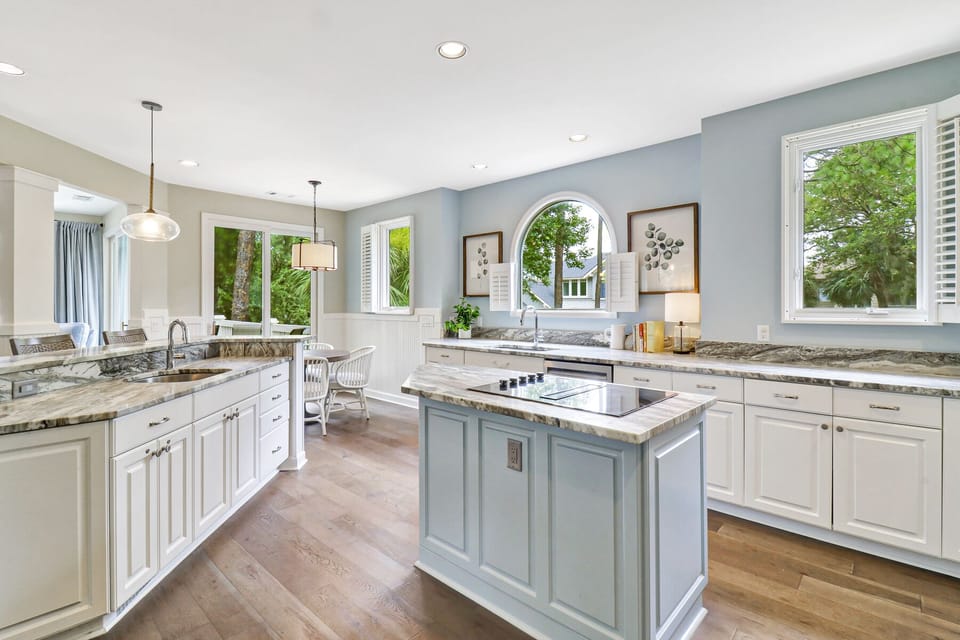 4 Ketch - Kitchen (2nd Floor)