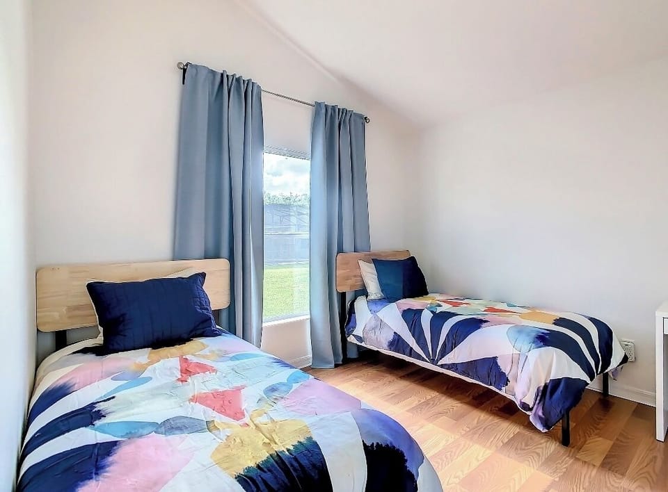 Fourth bedroom. Two twin beds
