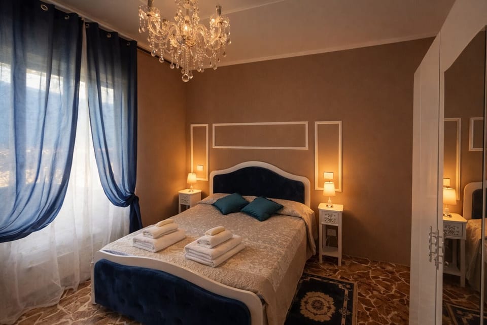 Deluxe Room, 1 King Bed, Ensuite, Valley View | Free WiFi