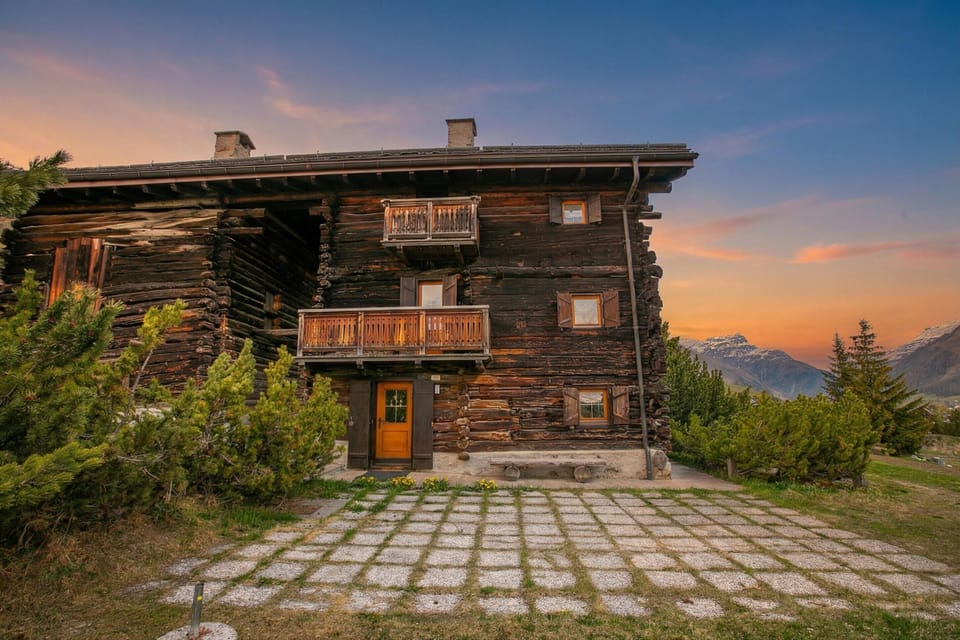 Family Chalet, 4 Bedrooms, Balcony (Chalet Lidia Ski in-Ski out 50m) | Exterior