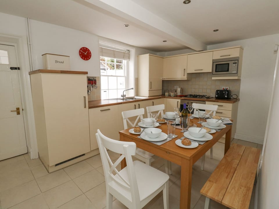 Cottage | Interior