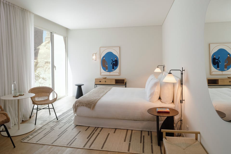 Down comforters, in-room safe, blackout drapes, soundproofing