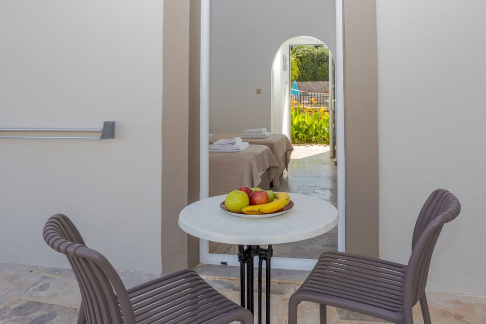 Twin Room | Terrace/patio