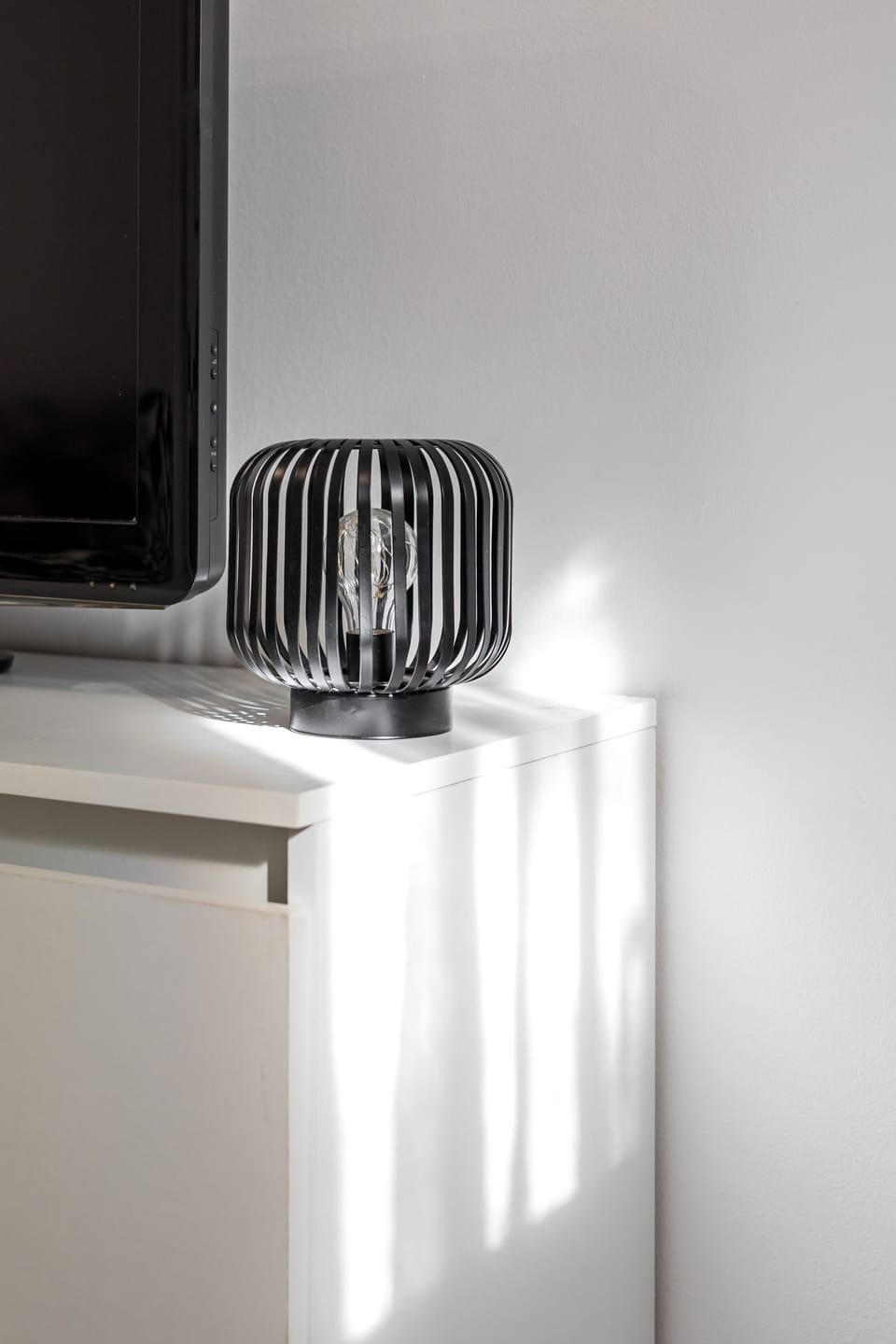 Deluxe Apartment | Living area | 150-cm LCD TV with digital channels, TV, toys