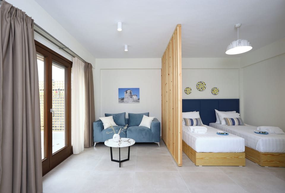 Comfort Triple Room | Blackout drapes, soundproofing, free WiFi