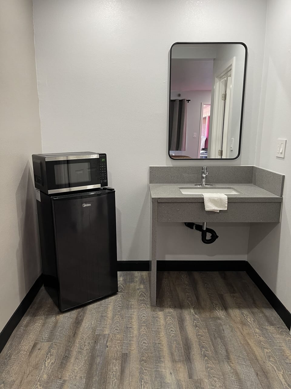 Comfort Single Room | WiFi (free)