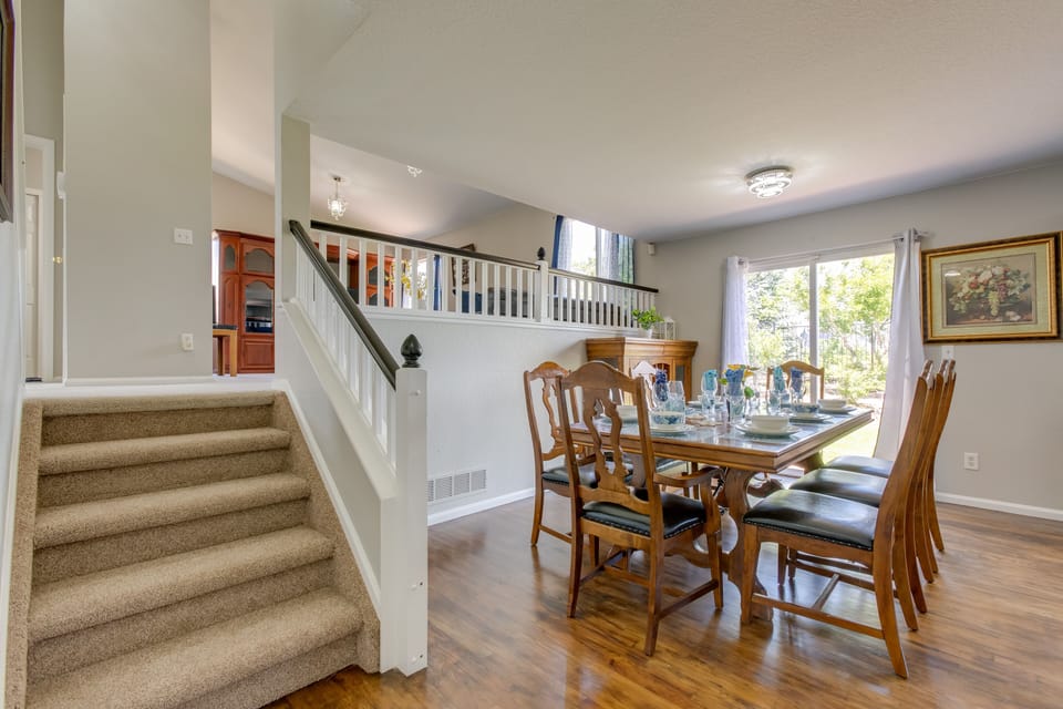 Dining Room | Dishware & Flatware Provided