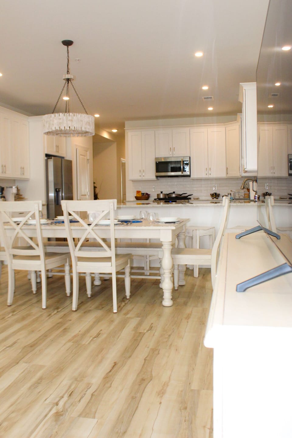 kitchen & dining area