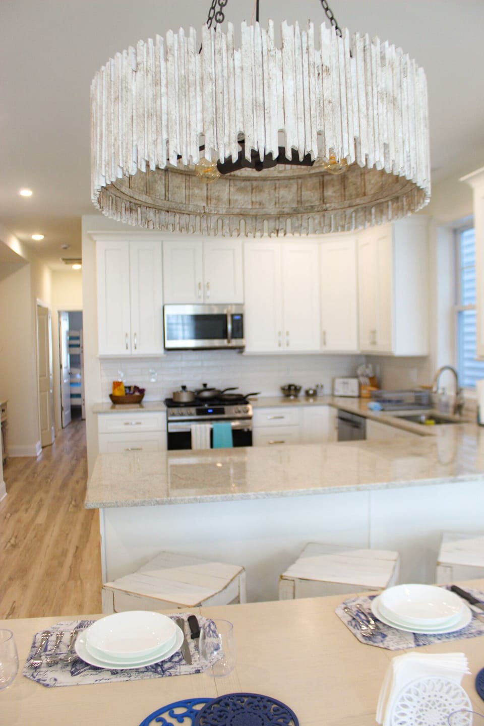kitchen & dining area