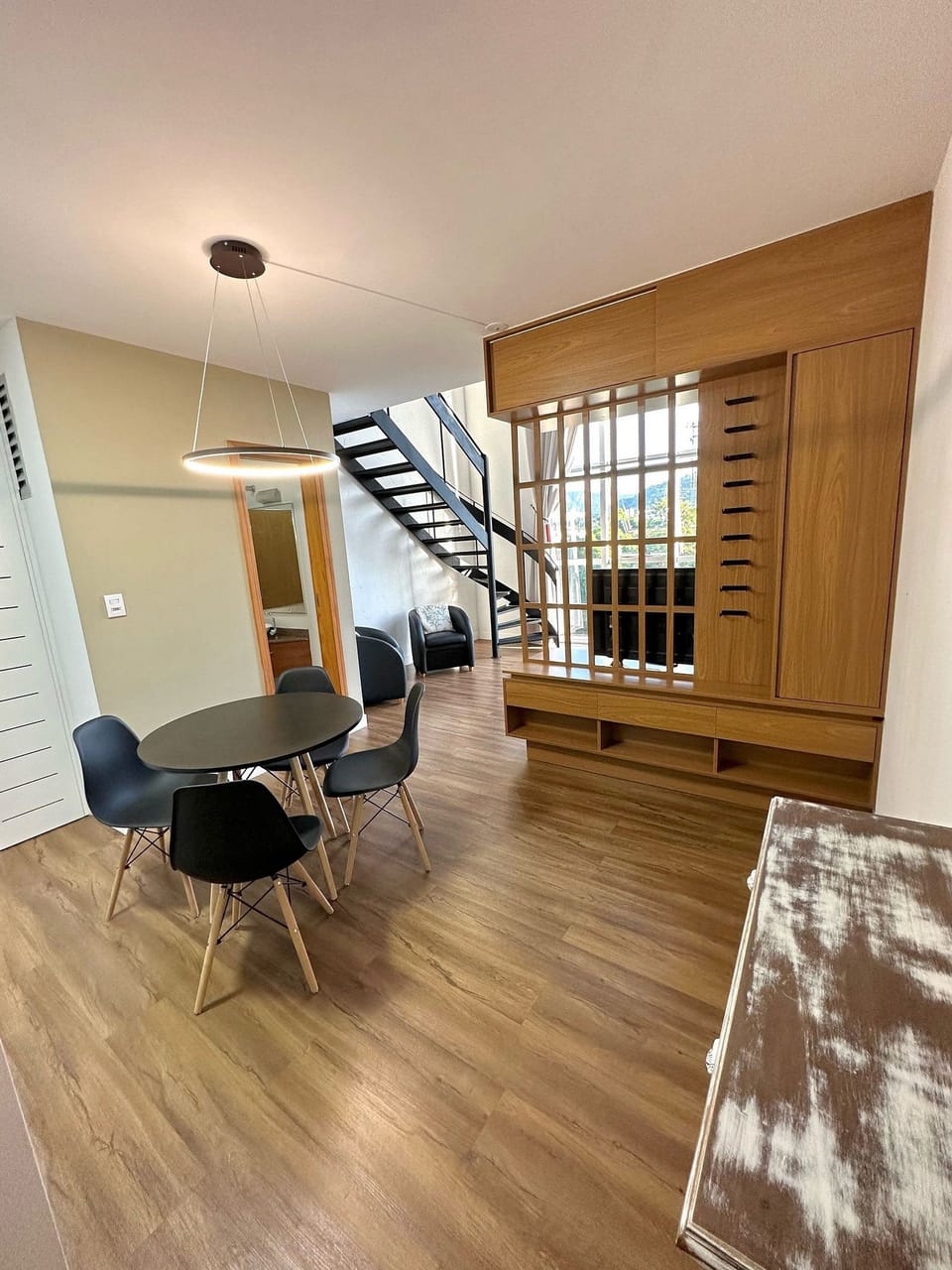 Traditional Apartment | Dining
