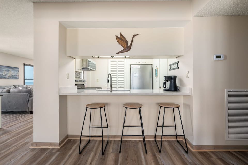 SCRM2: Carolina Ocean Views | Kitchen Area - Island Seating for 3