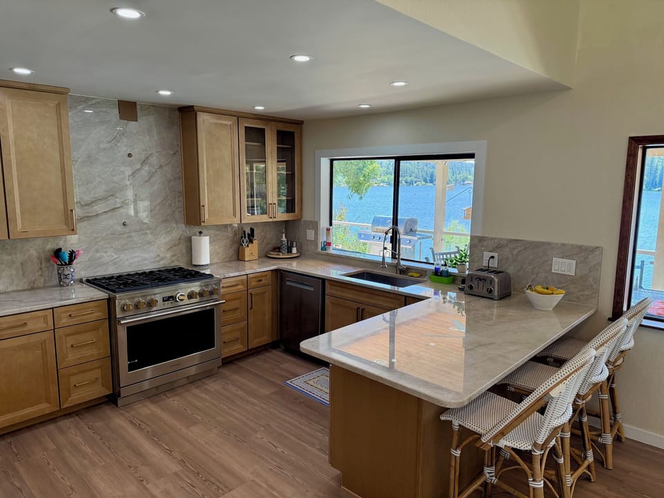 Main Kitchen (2)