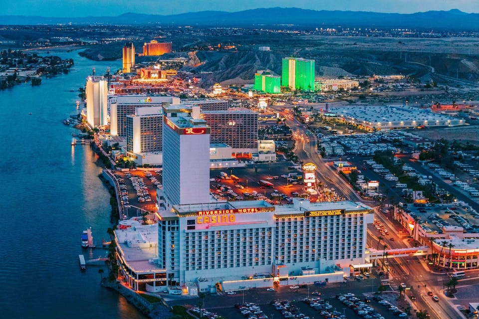 Laughlin, hotels, casinos, shows and many restaurants are only minutes away!