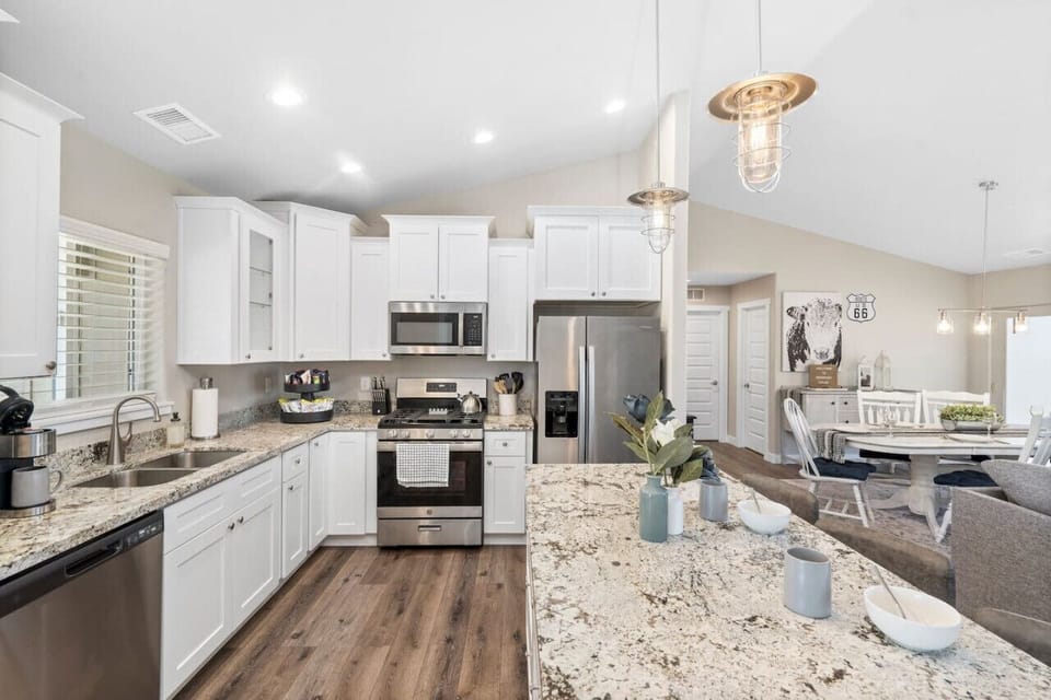 Unleash your inned chef in this fully-equipped kitchen
