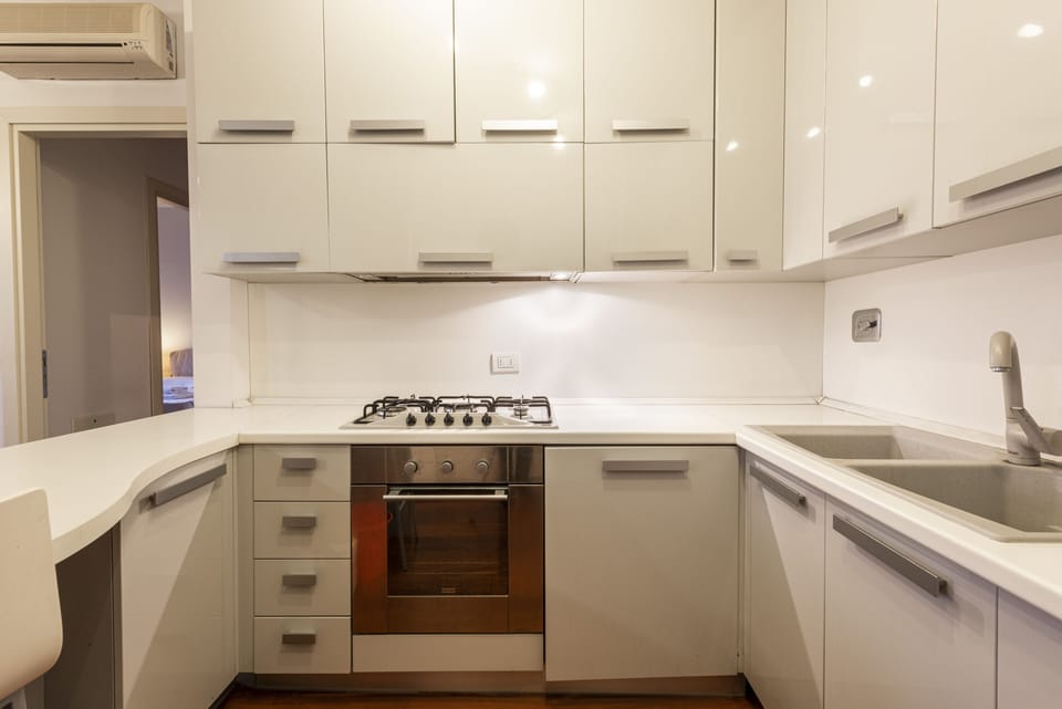 City Apartment | Private kitchen | Fridge, oven, stovetop, dishwasher