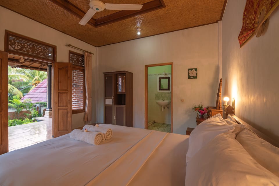 Standard Room, 1 King Bed | Free WiFi