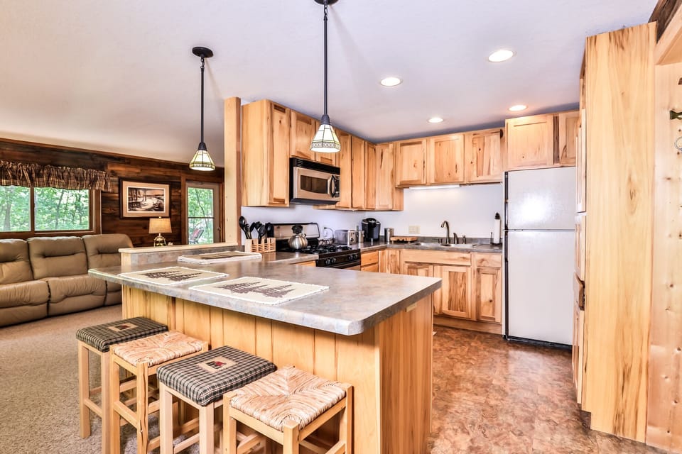 Beautiful spacious kitchen with plenty of counter space