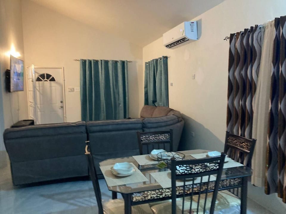 House | Dining