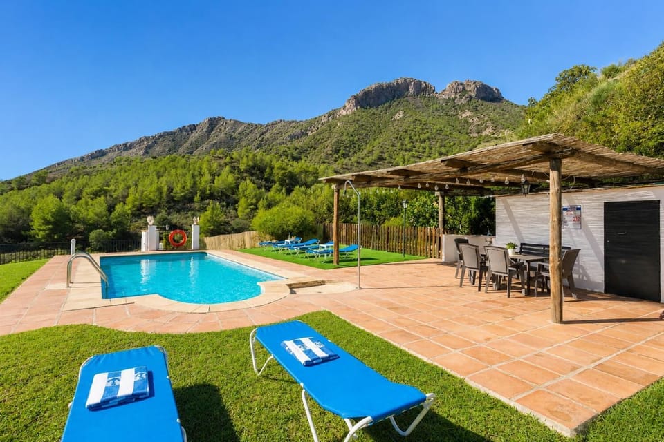 Private pool and terrace with views