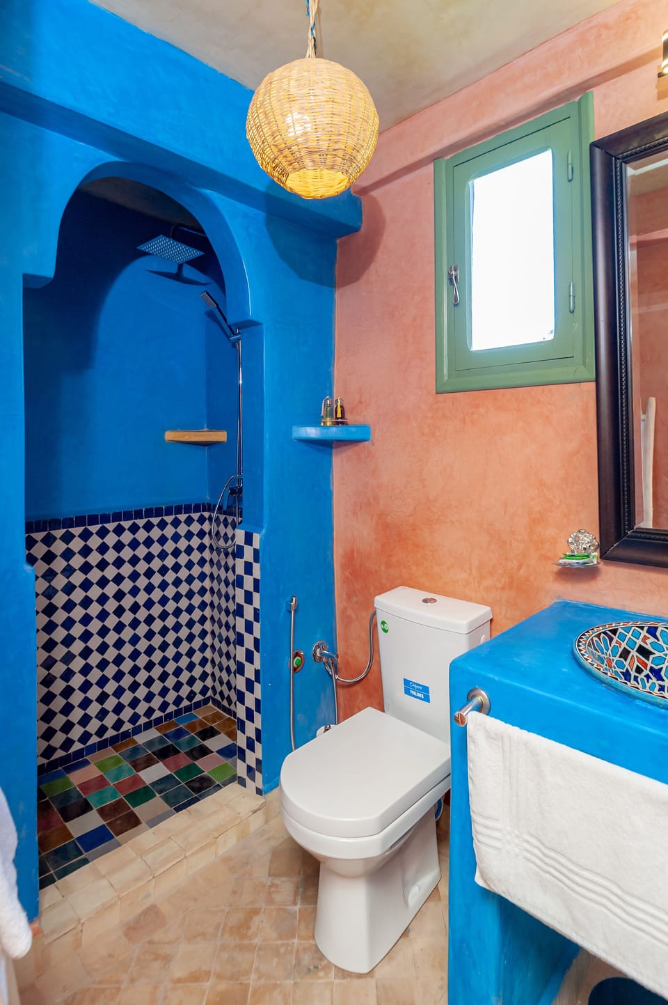 Free toiletries, hair dryer