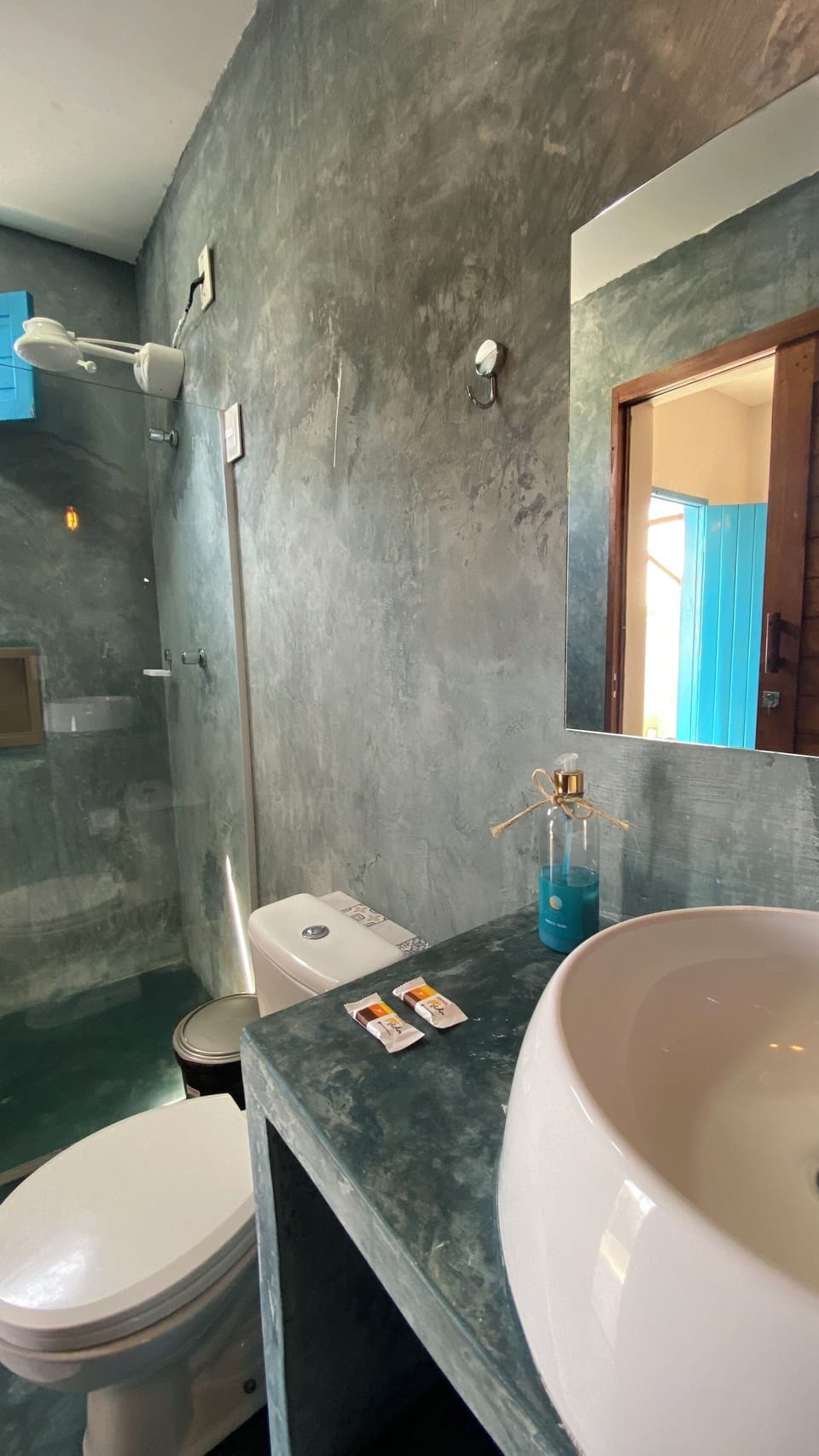 Superior Bungalow | Bathroom | Shower, towels