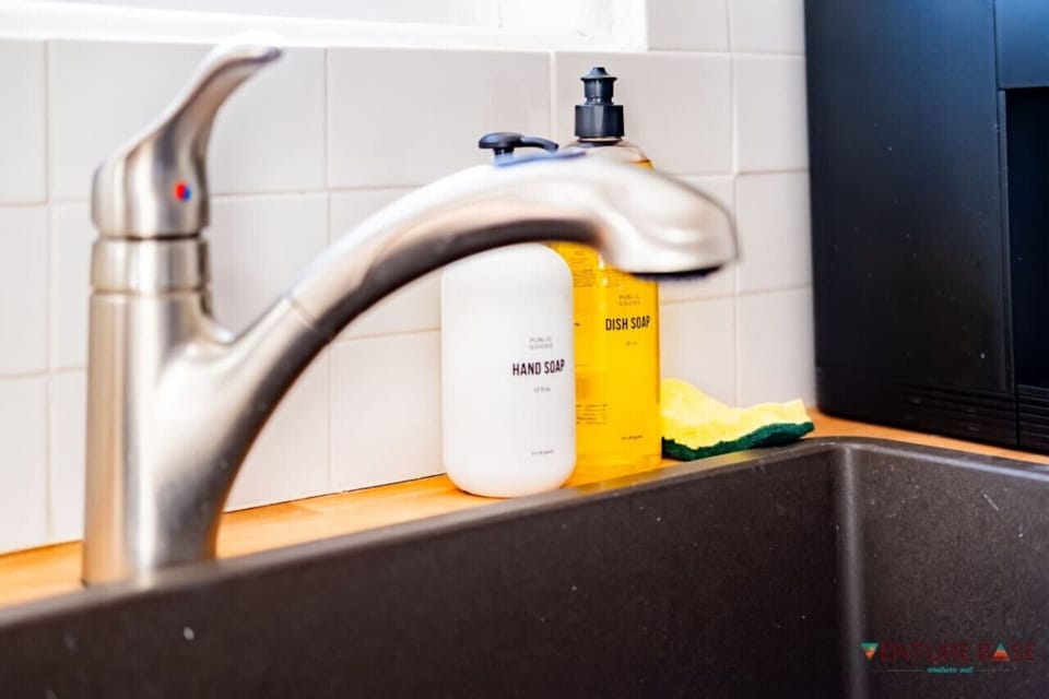 Kitchen sink