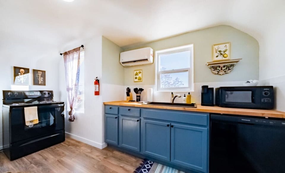 Fully equipped kitchen