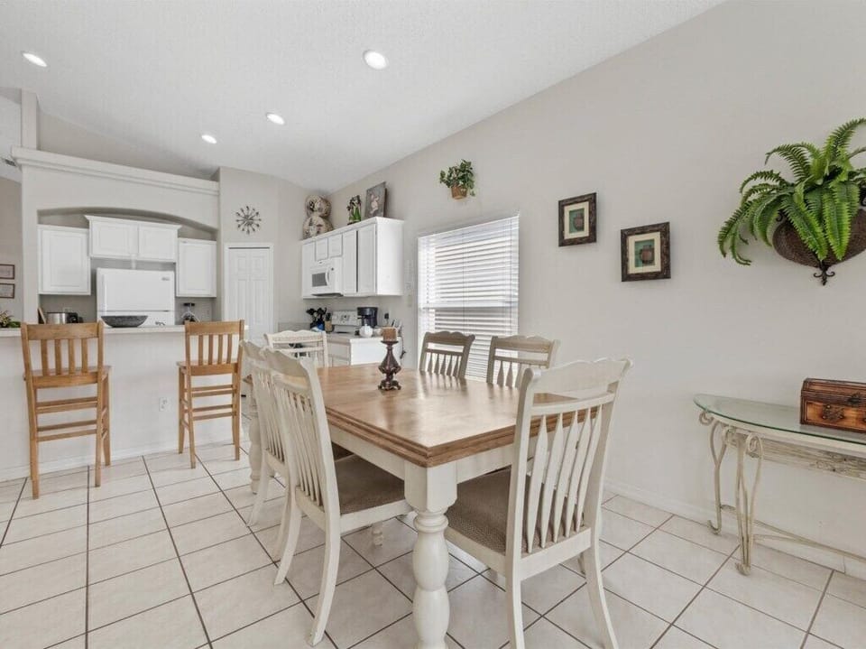 06-16728GlenbrookBlvd-6(4)