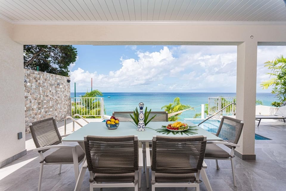 Villa Francoise- 4BR Beachfront Property w/ Pool (1953)