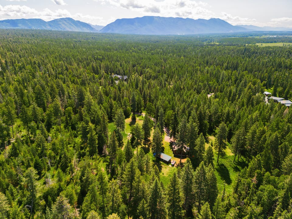 Aerial Photo/Seculded/Privacy