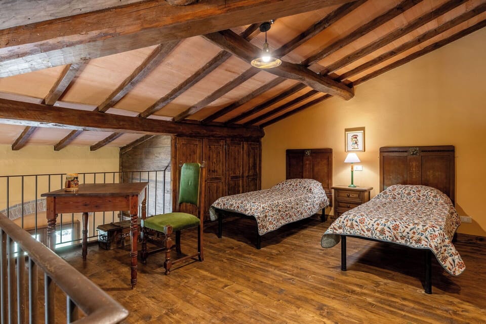 Autumn, Bedroom, Spring, Summer