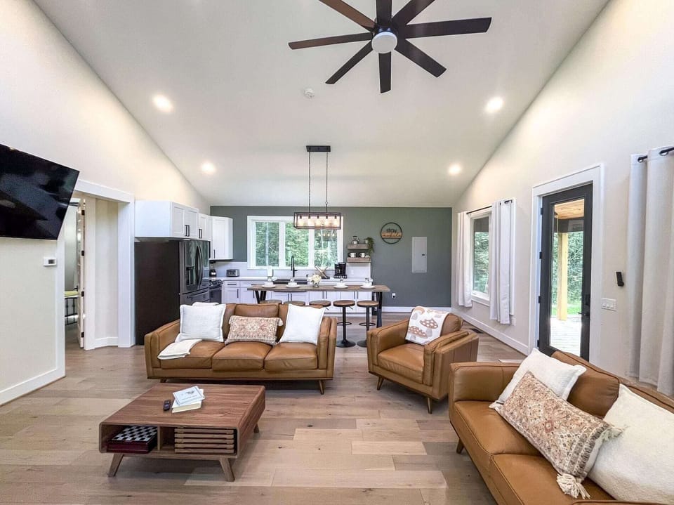 Beersheba Lake Retreat #1 (2460)