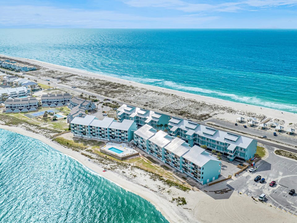 Palm Beach Club - Aerial View