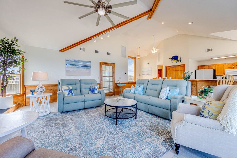 07-Surf-Or-Sound-Realty-1123-Solace By the Sea-Great Room-04